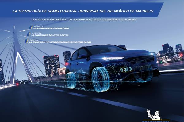 Mecánico revisando el motor de un automóvil