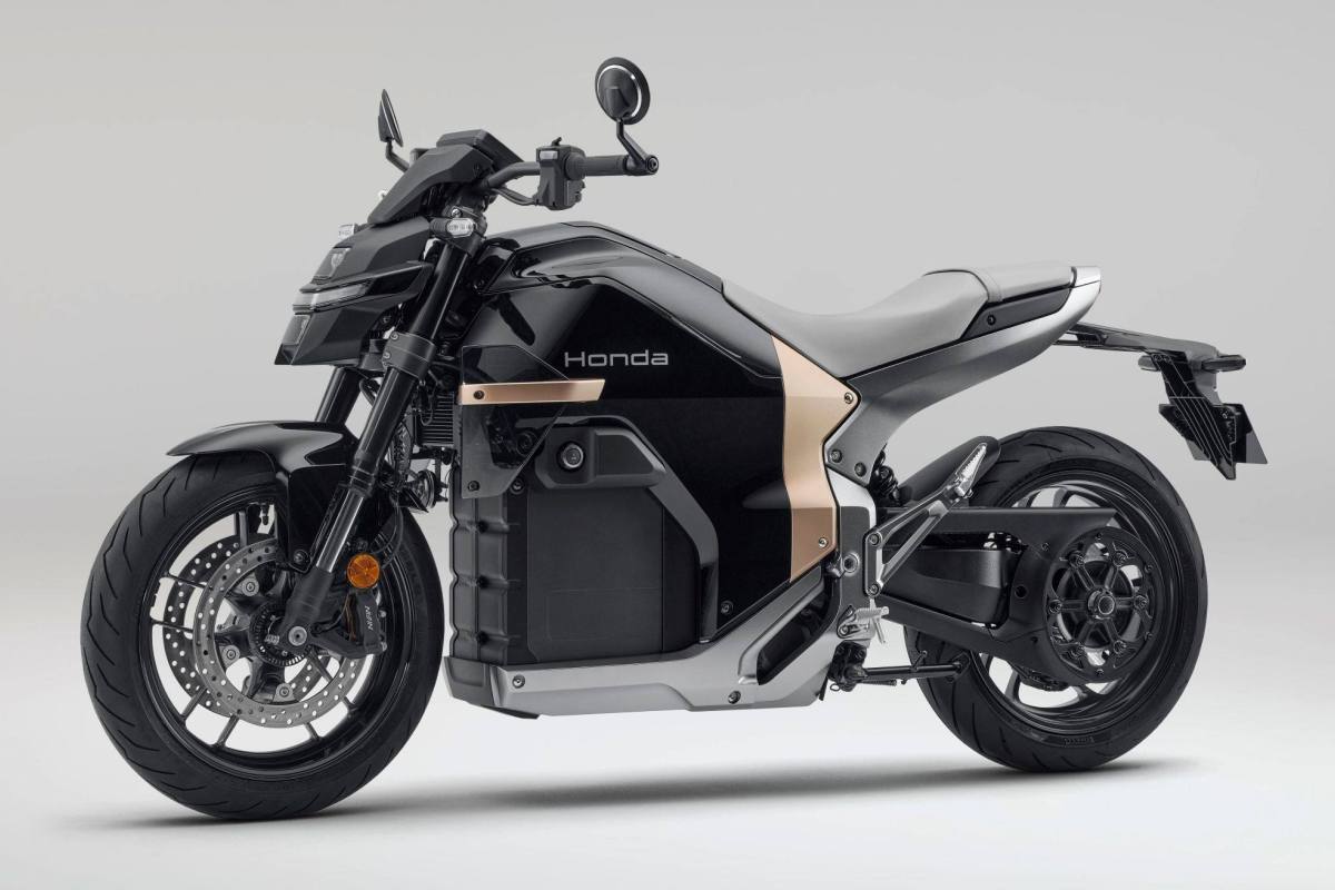 Honda WN7 ,Prensa