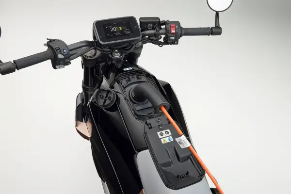 Honda WN7 - Prensa