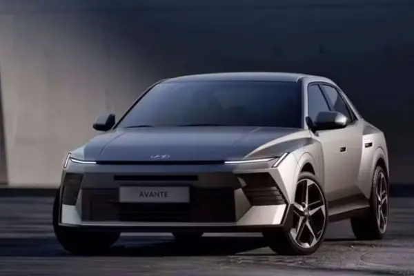 Avante, conocido fuera de Corea del Sur como Elantra ,Hyundai