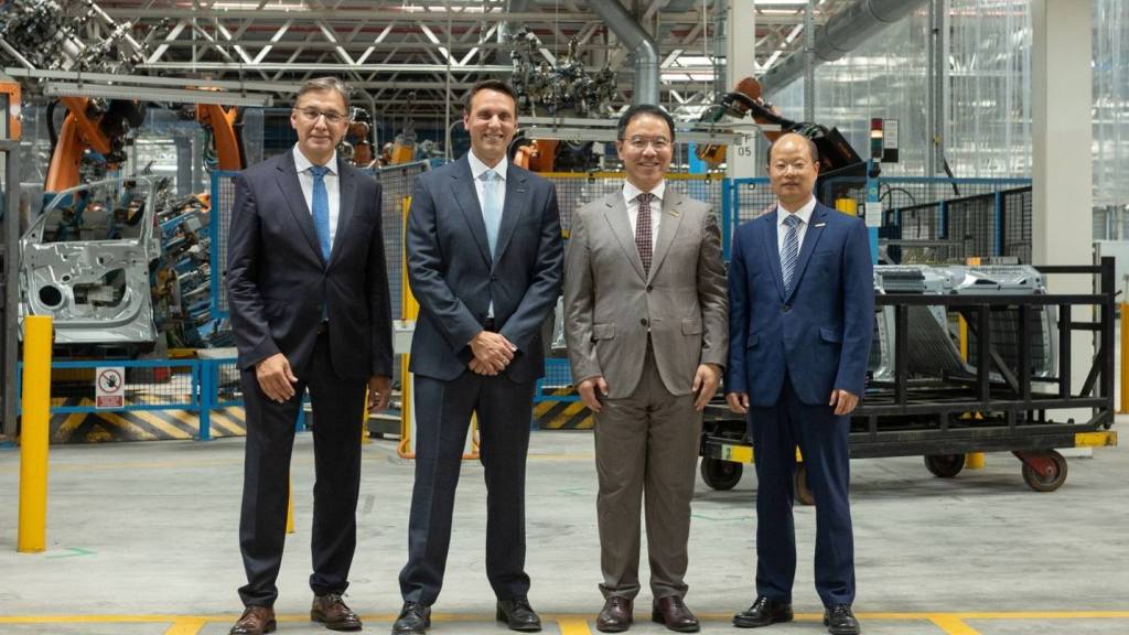 Geely y Ford, Prensa