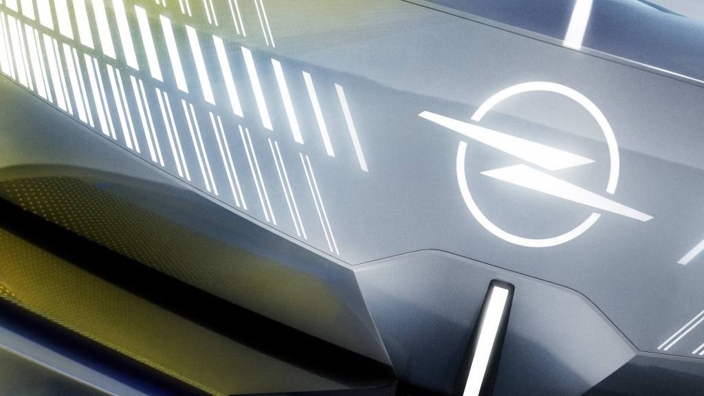 Opel STX Concept, Prensa