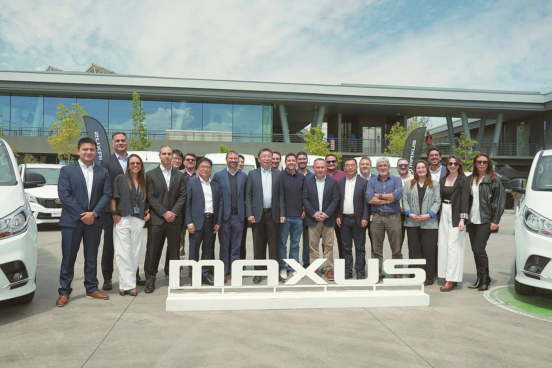 Maxus - Prensa